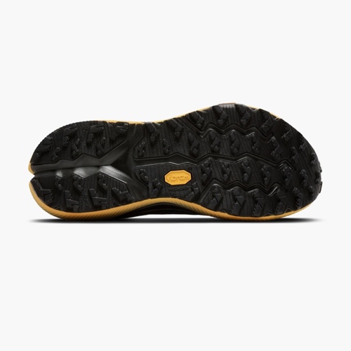 brooks-cascadia-20-hombre-negro-naranja-running-jerez-cadiz-06 Suela Vibram de Brooks Cascadia 20 hombre para trail running técnico en HYGGE Running Concept Jerez